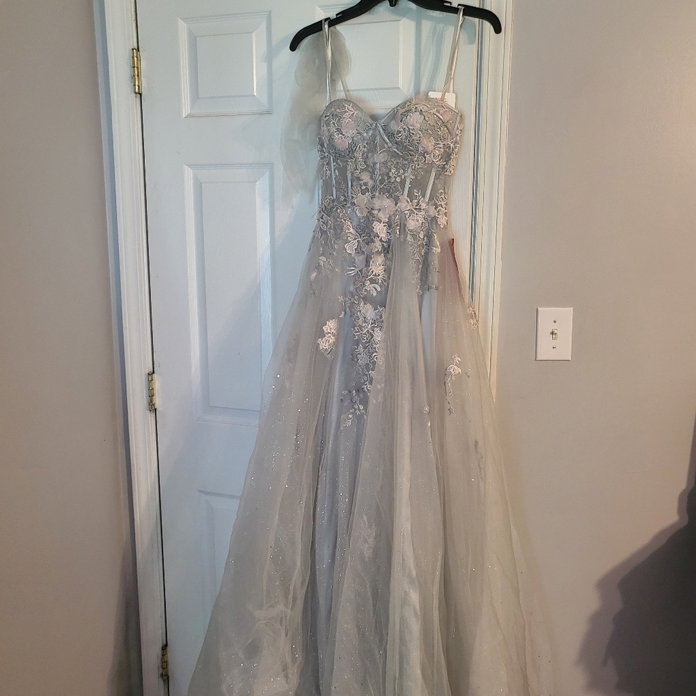 Dillards GB brand Prom Dress NWT